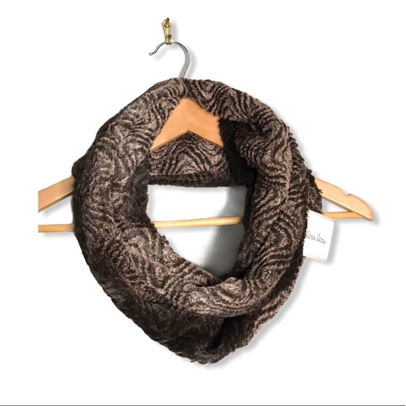 Lou Lou | NWT Faux Fur Brown Infinity Scarf Soft - Picture 1 of 7